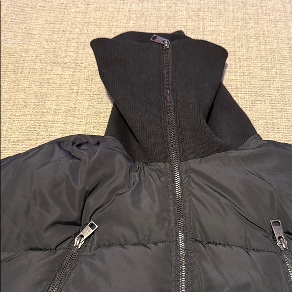 Urban Outfitters Black Cropped Puffer Jacket - Picture 8 of 8